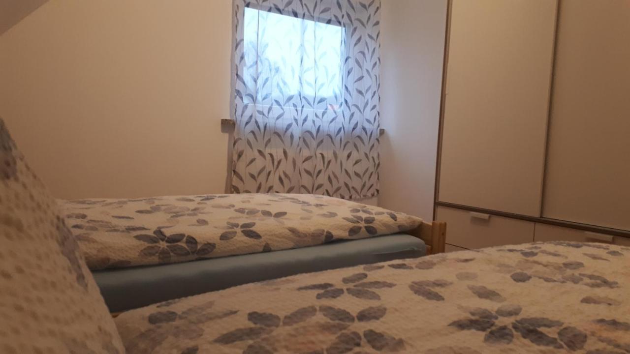 Apartamento Sarah Klein Aber Fein Wellesweiler Exterior foto