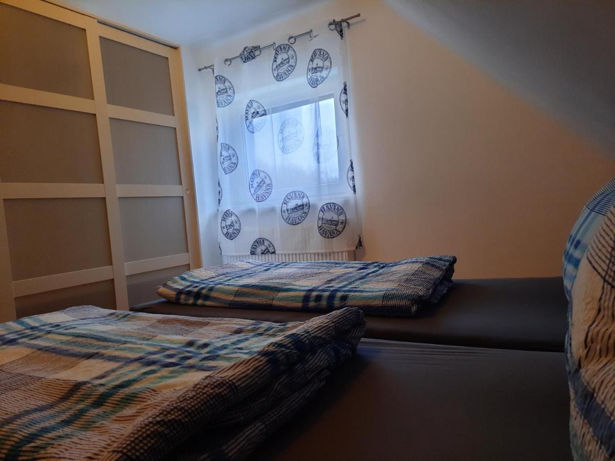 Apartamento Sarah Klein Aber Fein Wellesweiler Exterior foto