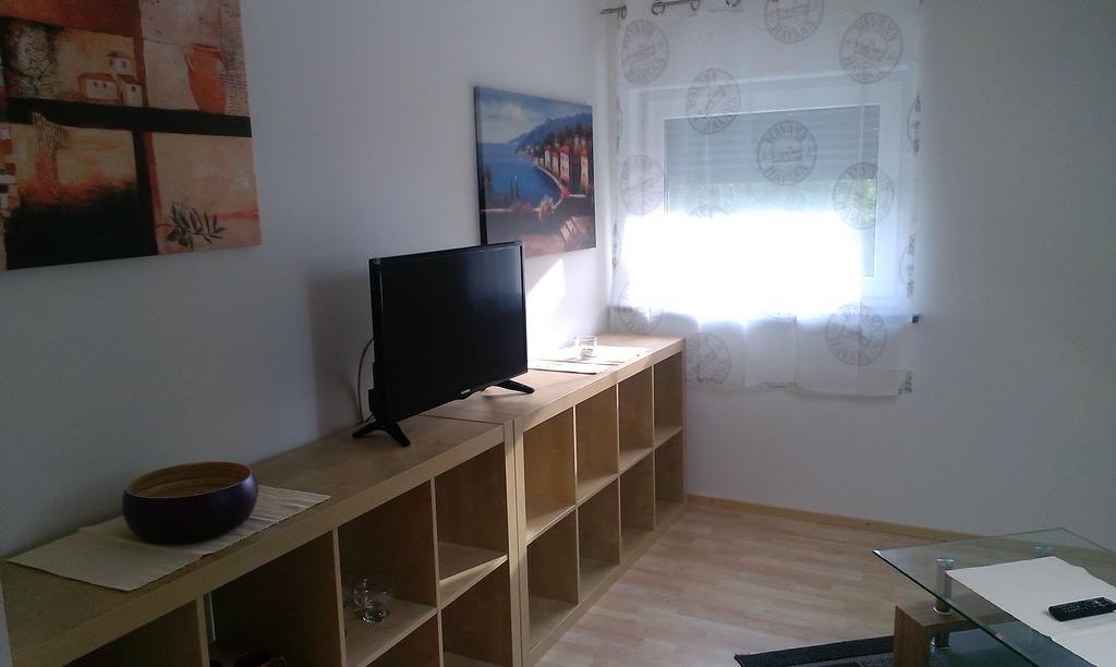 Apartamento Sarah Klein Aber Fein Wellesweiler Exterior foto