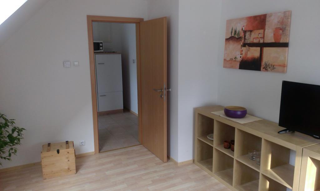 Apartamento Sarah Klein Aber Fein Wellesweiler Exterior foto