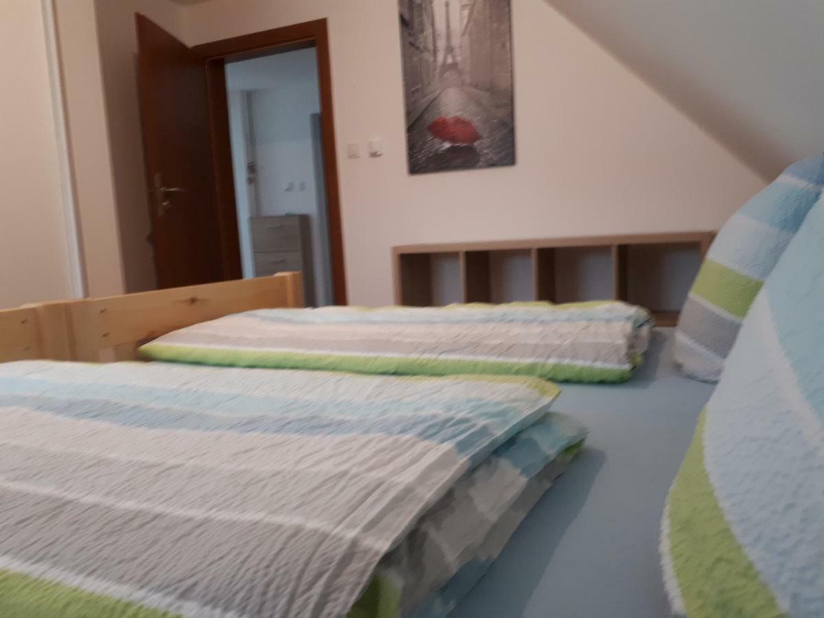 Apartamento Sarah Klein Aber Fein Wellesweiler Exterior foto
